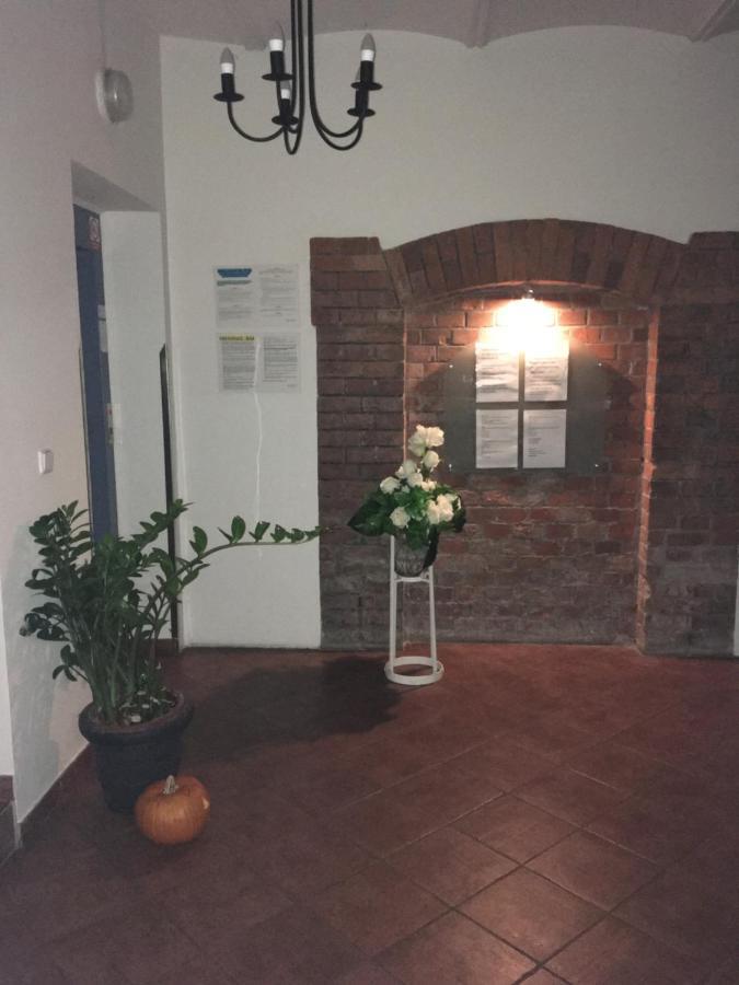 Penzion a pivnice Varna Velká Bystřice Esterno foto